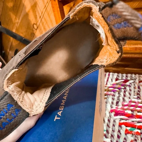 Blundstone #584 Chelsea Thermal Boots in Rustic Brown Size: US 6.5 (AU 3.5) - Picture 3 of 5